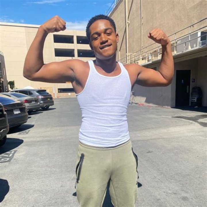 Exploring the Fascination Around Issac Ryan Brown Shirtless: What You Need to Know