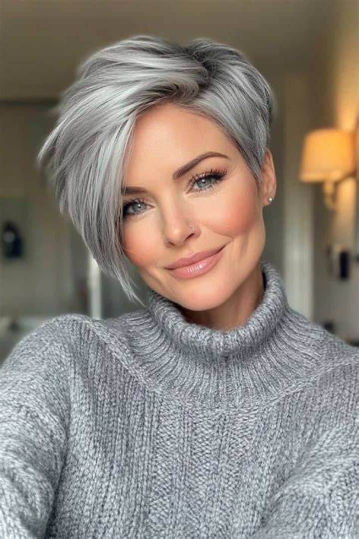 Hairstyles with a Longer Top and a Pixie Style Bottom: A Trendy Guide for Modern Women