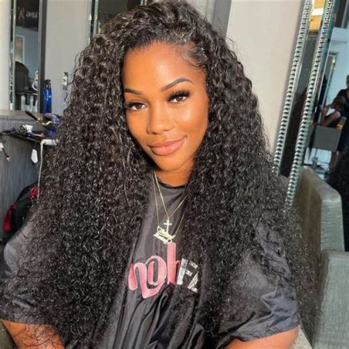 Mastering the Art of Side Part Sew In: A Comprehensive Guide