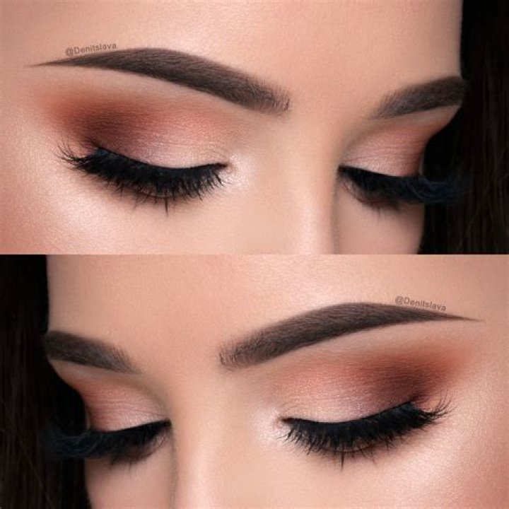 Natural Makeup with Smokey Eyes: Enhance Your Look Effortlessly