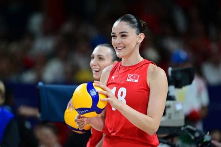 The Inspiring Journey of Zehra Gunes: A Volleyball Prodigy Shaping the Future